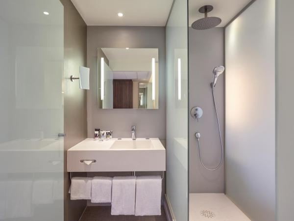 Mercure Paris Arc de Triomphe Etoile : photo 3 de la chambre chambre double privilège