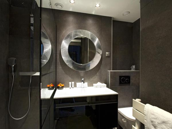 Hotel Les Mélèzes : photo 3 de la chambre chambre double avec balcon et douche - confort