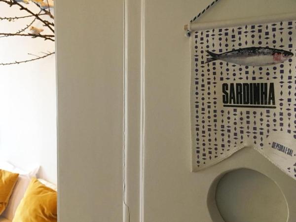 De Pedra e Sal Hostel & Suites : photo 1 de la chambre chambre familiale avec salle de bains privative séparée