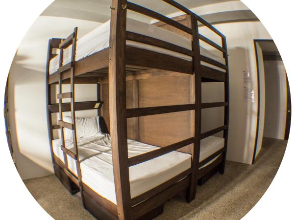Los Muertos Hostal : photo 8 de la chambre lit simple dans dortoir de 6 lits - zapata