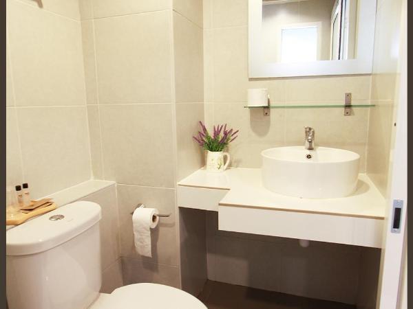 The Prima Residence - SHA Certificate : photo 8 de la chambre chambre double standard