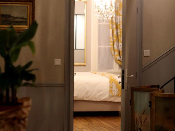 Au Jeu de Paume : photo 6 de la chambre chambre double deluxe avec baignoire