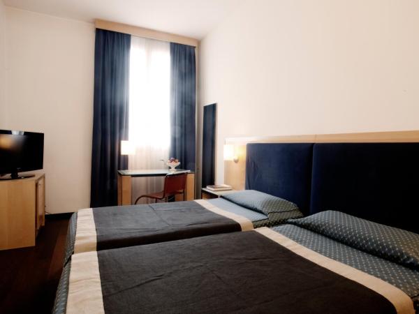 Hotel Grand'Italia : photo 3 de la chambre chambre double ou lits jumeaux