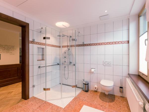 Hotel & Gaststätte zum Erdinger Weißbräu : photo 3 de la chambre suite junior