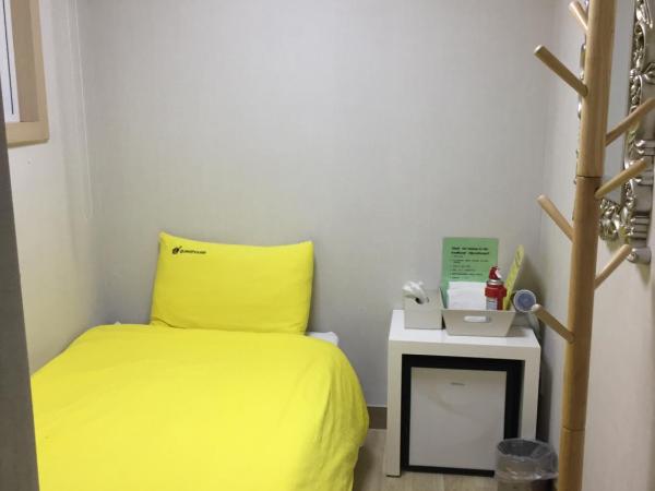 24 Guesthouse KyungHee University : photo 5 de la chambre chambre simple confort