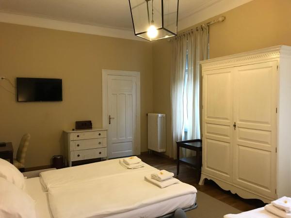 Le Chatelet : photo 3 de la chambre chambre familiale supérieure