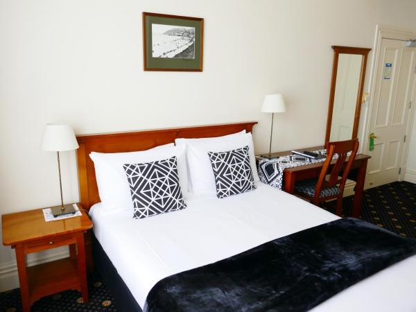 Highland House Boutique Hotel : photo 5 de la chambre studio queen with shower (shower-no bath-downstairs)