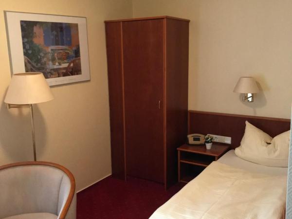 Gästehaus Alpinia : photo 4 de la chambre chambre simple avec douche