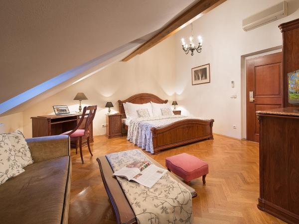 Boutique Hotel Constans : photo 5 de la chambre chambre double ou lits jumeaux standard