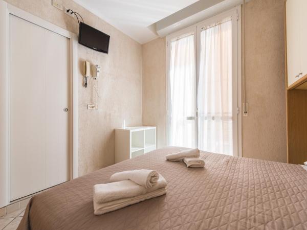 Hotel Romina : photo 1 de la chambre chambre double