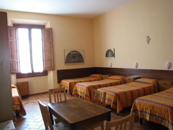 Casa Santo Nome di Gesu : photo 2 de la chambre chambre familiale (6 adultes)