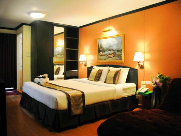 Vabua Asotel Bangkok : photo 2 de la chambre suite double