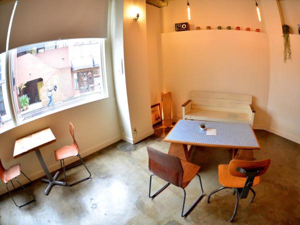 almond hostel & cafe Shibuya : photo 4 de la chambre 3 lits superposés dans dortoir pour femmes
