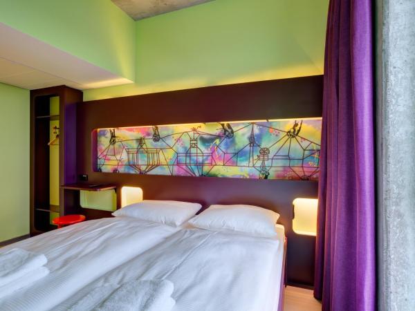 MEININGER Hotel Berlin East Side Gallery : photo 4 de la chambre chambre double pour occupation simple