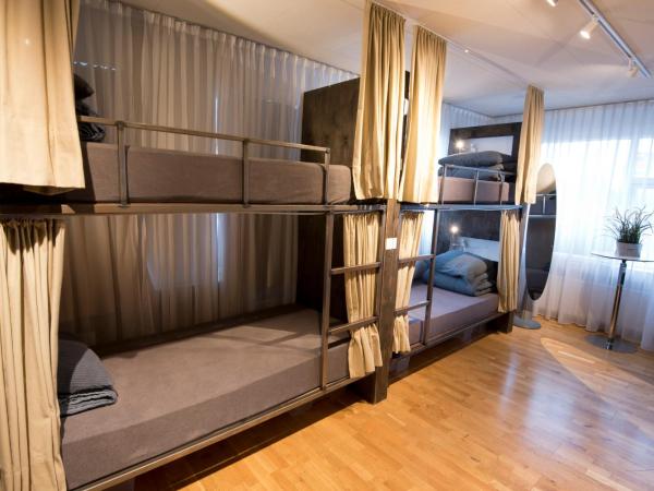 B14 Hostel : photo 6 de la chambre lit superposé dans dortoir mixte