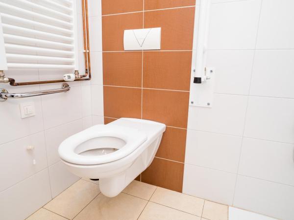 Hostel Vincentinum : photo 2 de la chambre chambre simple - accessible aux personnes à mobilité réduite