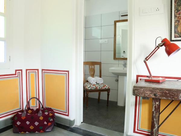 Little Garden Guest House : photo 3 de la chambre chambre double ou lits jumeaux supérieure