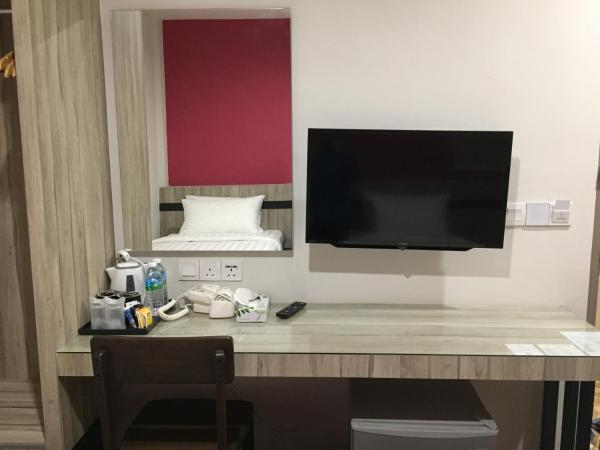 Meriton Inn : photo 4 de la chambre chambre lits jumeaux standard