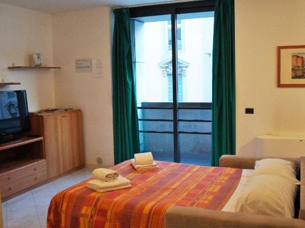 Caravaggio Apartments : photo 8 de la chambre appartement 1 chambre avec balcon