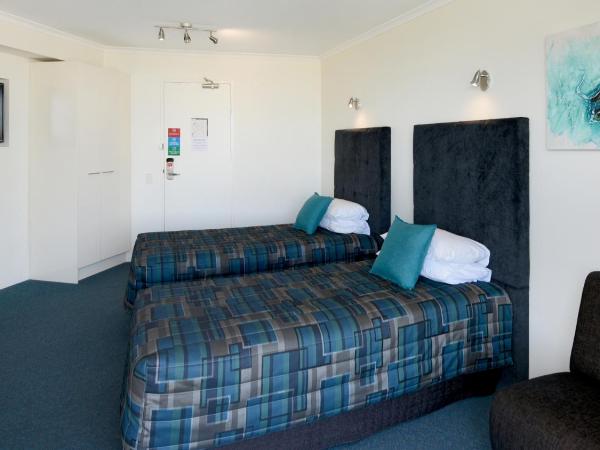 Atlantic Tower Motor Inn : photo 3 de la chambre chambre lits jumeaux pour personnes à mobilité réduite