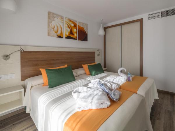 Sandos Benidorm Suites : photo 3 de la chambre suite forfait spécial - vue sur piscine