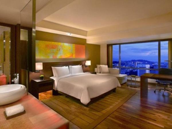 Hyatt Regency Kinabalu : photo 6 de la chambre chambre lit king-size - accès au club