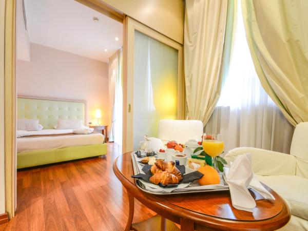 Hotel Master : photo 6 de la chambre suite junior