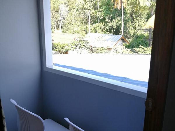 Easy Rooms and Minimart : photo 3 de la chambre chambre double avec balcon