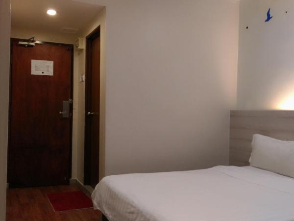 Tambun Inn Hotel : photo 5 de la chambre chambre double standard (sans fenêtre)