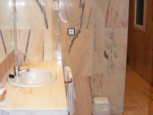 Cesaraugusta : photo 5 de la chambre chambre triple