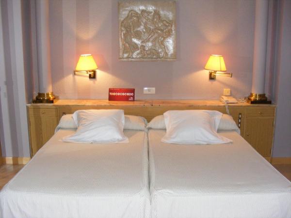 Cesaraugusta : photo 4 de la chambre chambre triple