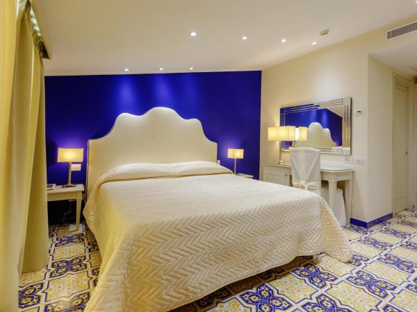 Hotel La Vue d'Or : photo 7 de la chambre chambre double deluxe - vue sur mer