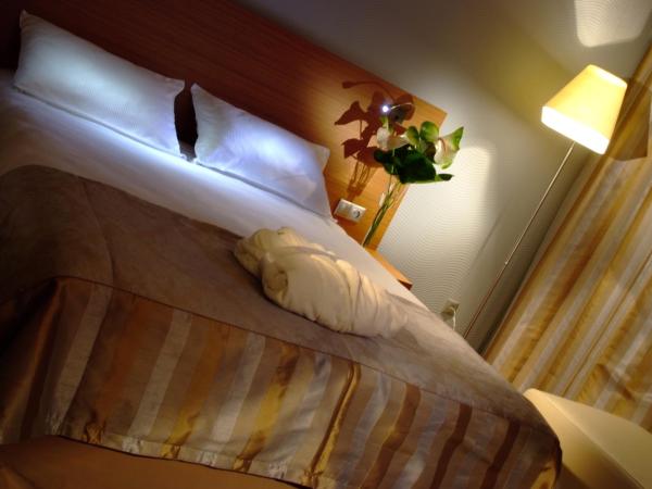 Hotel HP Park Poznań Malta Sport : photo 3 de la chambre appartement (1 lit queen-size) avec vue sur le lac