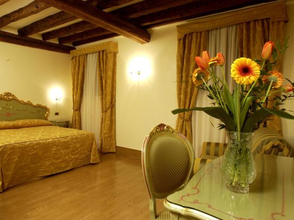 Hotel Al Ponte Mocenigo : photo 4 de la chambre chambre double ou lits jumeaux