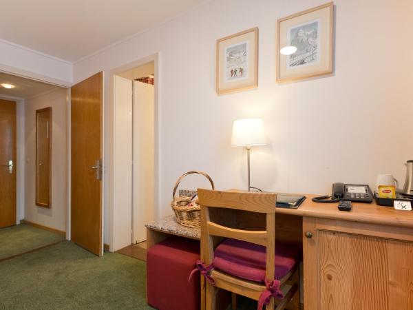 Hotel Bernerhof Grindelwald : photo 7 de la chambre chambre simple standard
