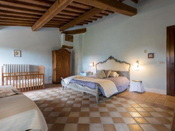 Agriturismo Il Poggio degli Scoiattoli : photo 5 de la chambre suite familiale