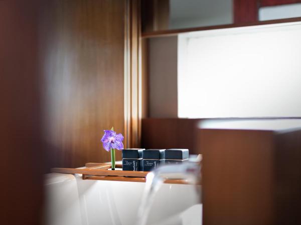 Anantara Chiang Mai Resort : photo 3 de la chambre suite avec vue sur rivière kasara