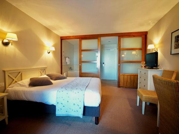 Clos de Vallombreuse, The Originals Relais : photo 3 de la chambre chambre double - vue sur mer