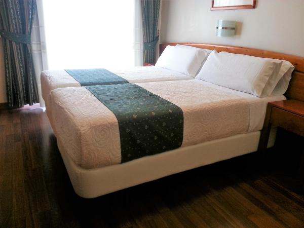 Hotel Alameda Málaga : photo 6 de la chambre chambre lits jumeaux