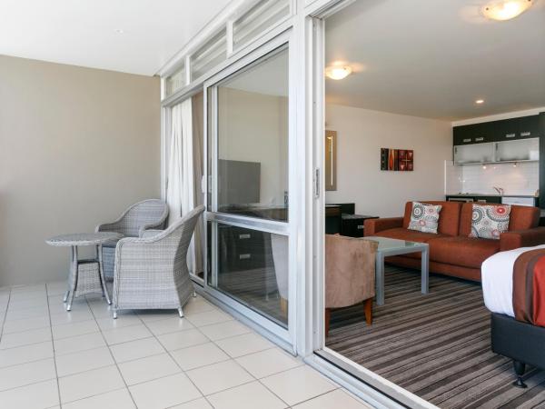 The Reef Resort : photo 5 de la chambre studio de luxe - vue sur piscine