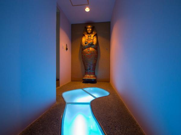 Towers Hotel - Adult Only - : photo 3 de la chambre chambre luxe