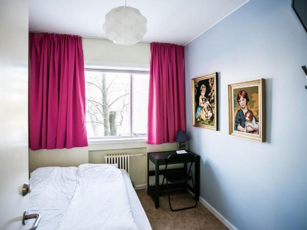 Igdlo Guesthouse : photo 3 de la chambre chambre double avec salle de bains commune