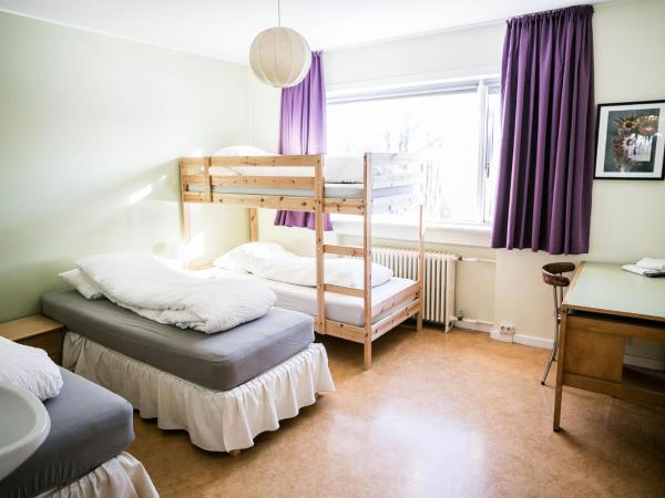 Igdlo Guesthouse : photo 2 de la chambre chambre familiale avec salle de bains commune