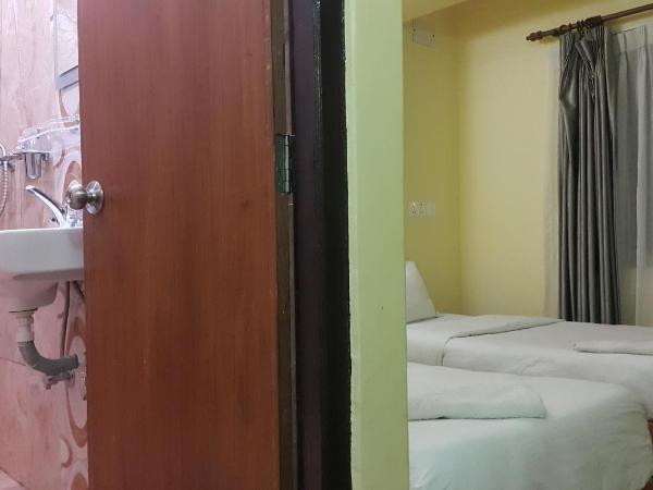 Hotel Bishram : photo 3 de la chambre chambre familiale supérieure