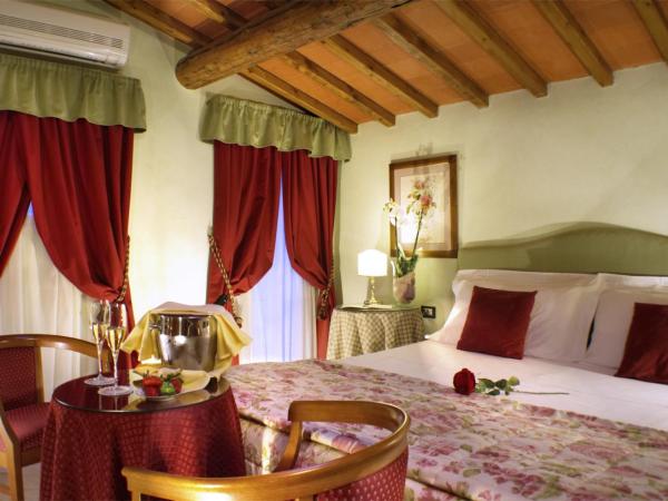 Hotel Rosary Garden : photo 2 de la chambre suite