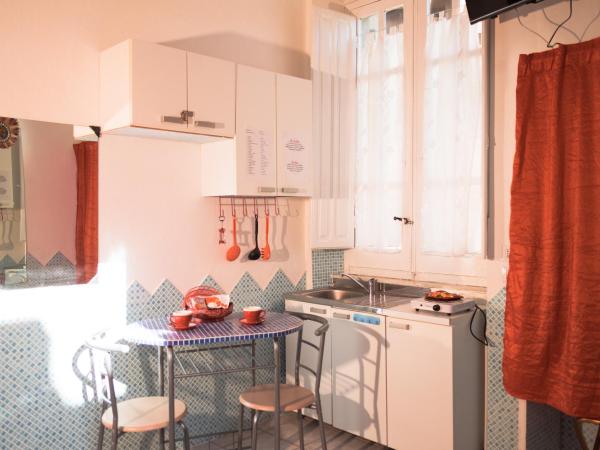 Villa Arazurrina : photo 3 de la chambre chambre double avec baignoire spa