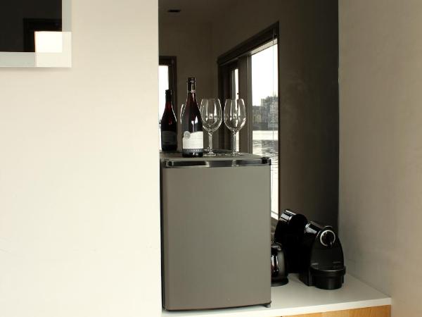 Houseboat Little Amstel : photo 7 de la chambre chambre lits jumeaux standard avec vue sur la rivière