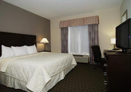 Comfort Inn & Suites Oklahoma City West - I-40 : photo 1 de la chambre chambre lit queen-size - non-fumeurs