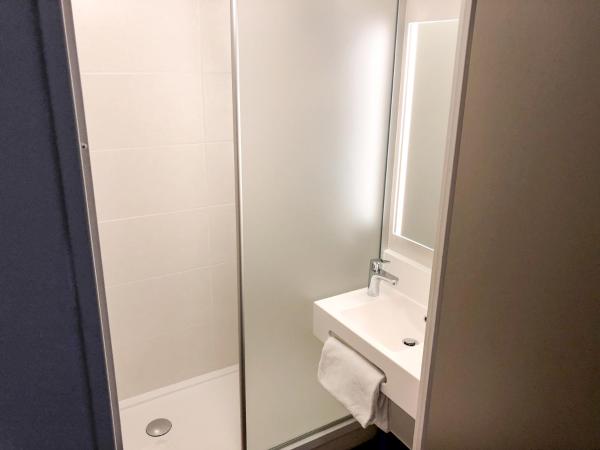 B&B HOTEL CHARTRES Oceane : photo 3 de la chambre chambre double