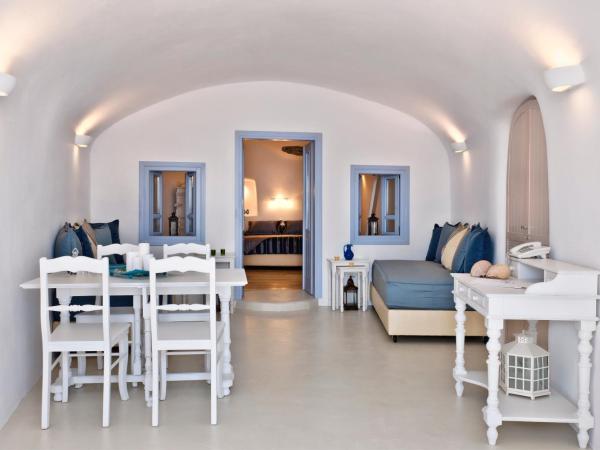 Anemomilos : photo 1 de la chambre villa 1 chambre avec piscine commune (hydor) - vue sur caldeira